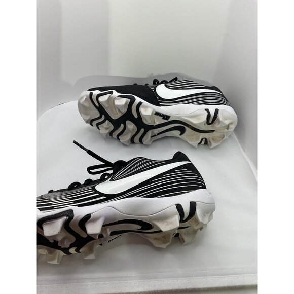 Nike Black & White Soccer Cleats With Striped Design & Lace-Up Closure size 8 - Picture 6 of 8